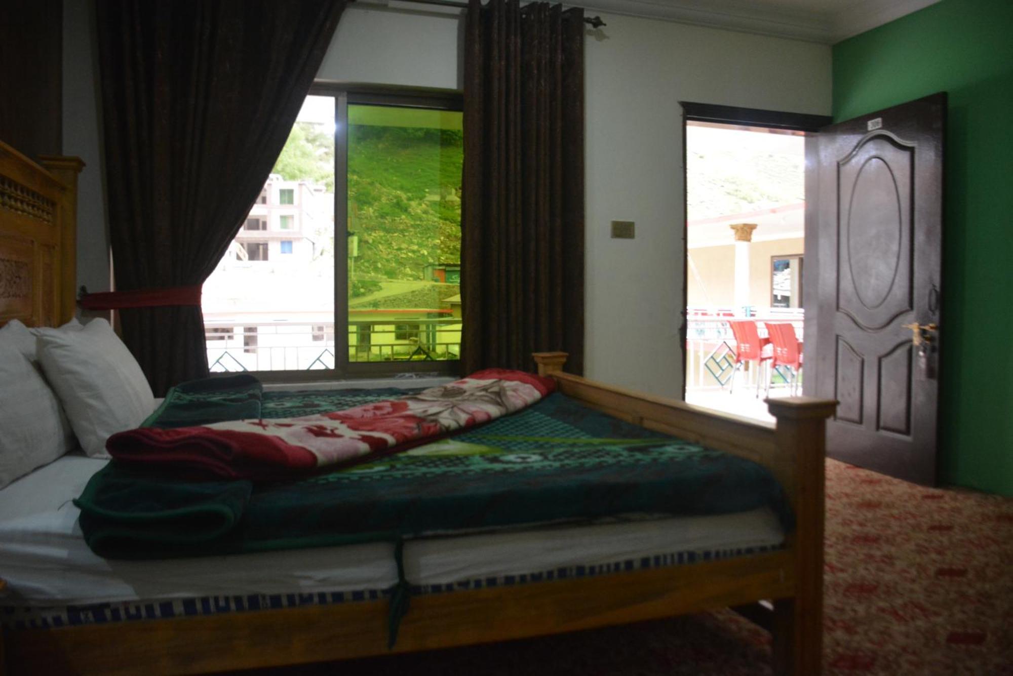 Hotel Pine Hills, Naran Exterior foto