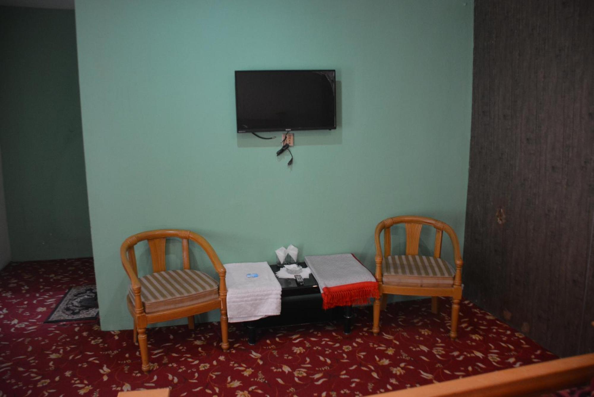 Hotel Pine Hills, Naran Exterior foto