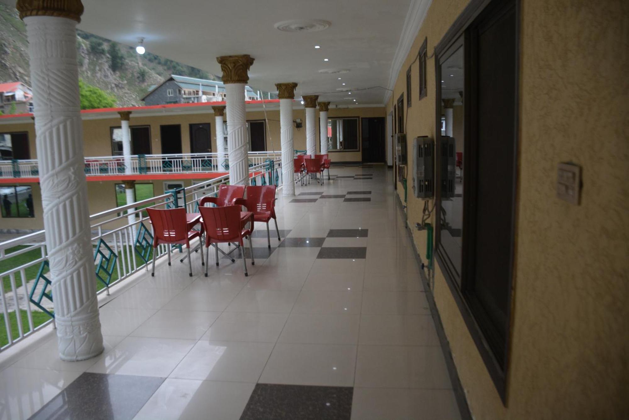 Hotel Pine Hills, Naran Exterior foto
