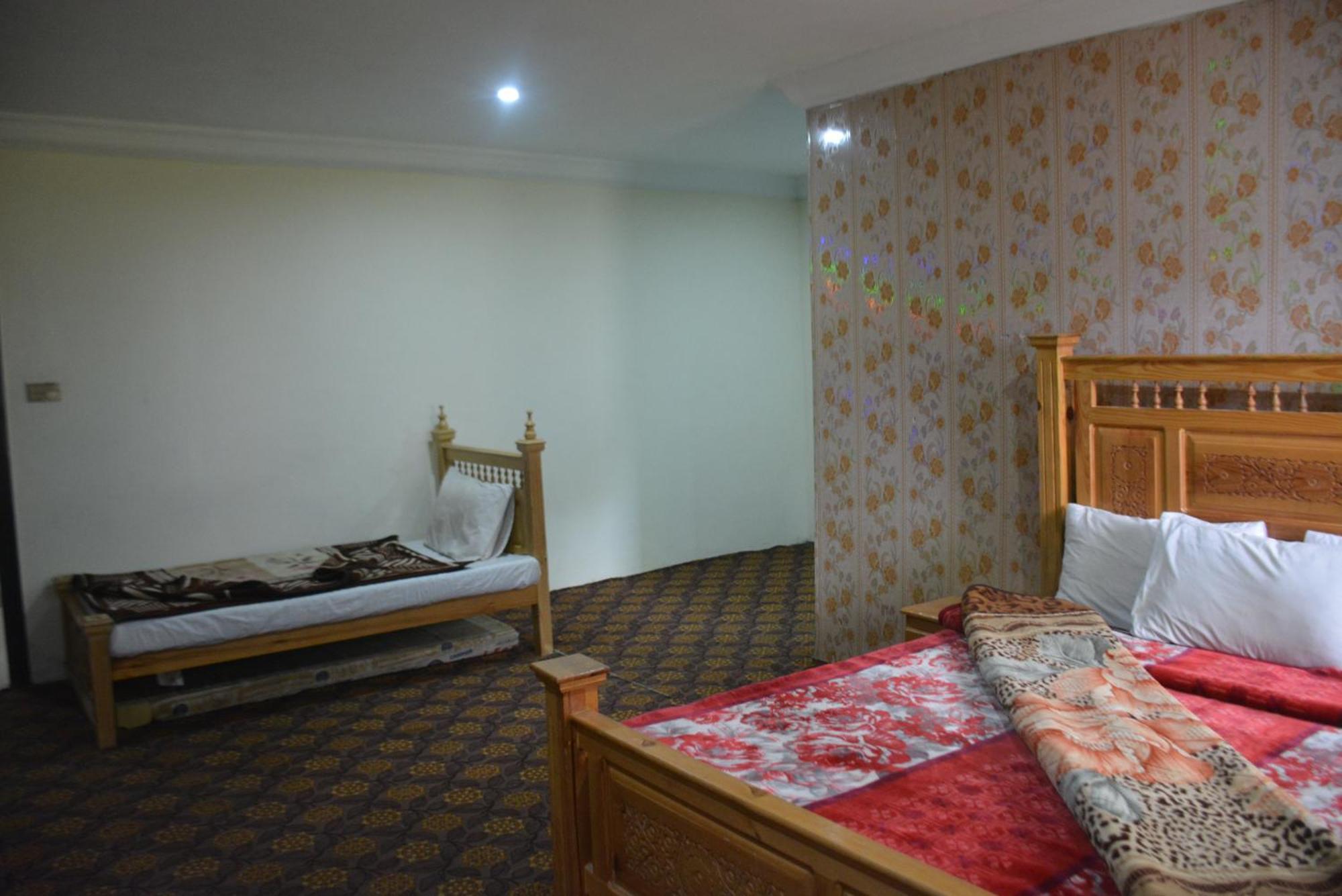 Hotel Pine Hills, Naran Exterior foto