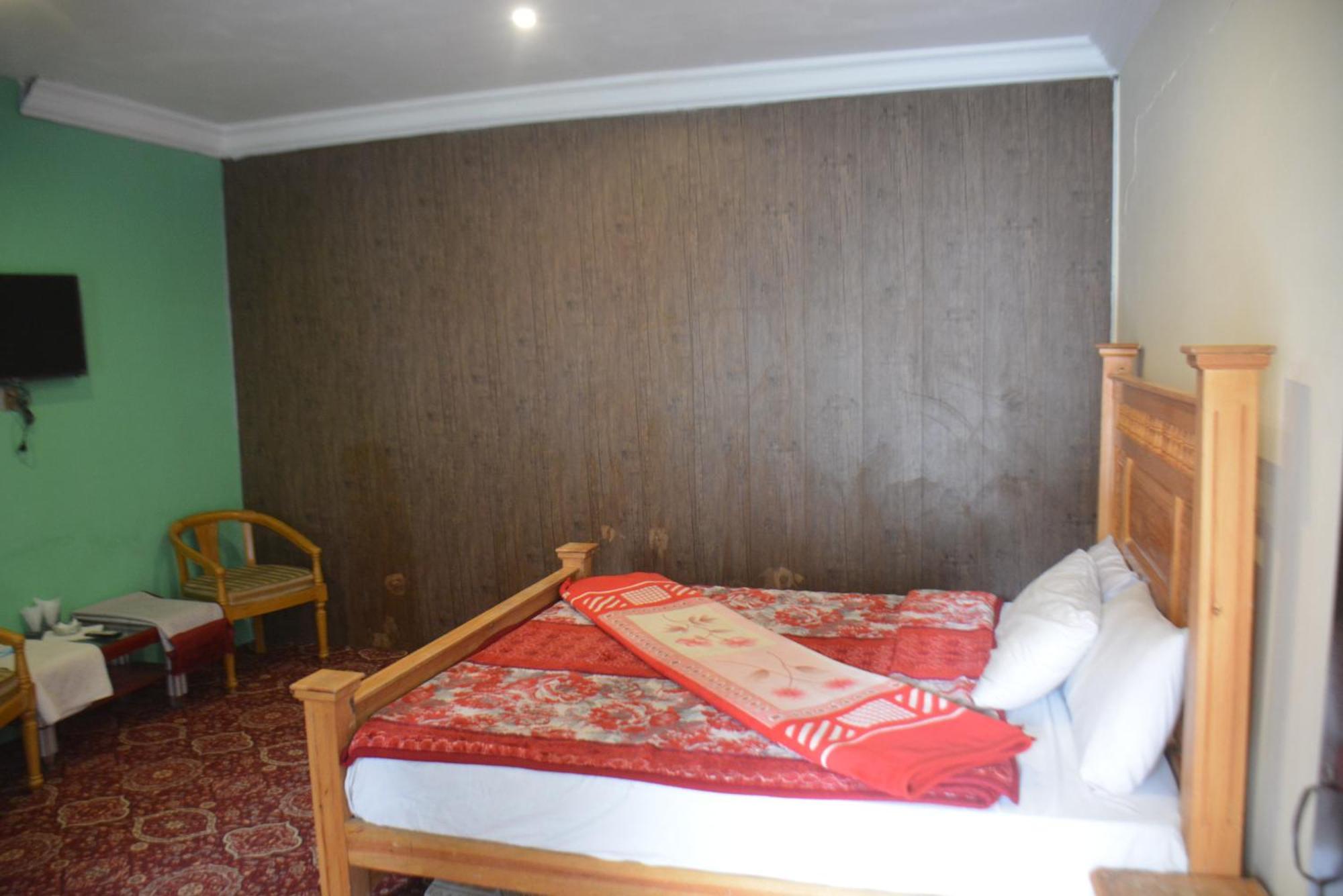 Hotel Pine Hills, Naran Exterior foto